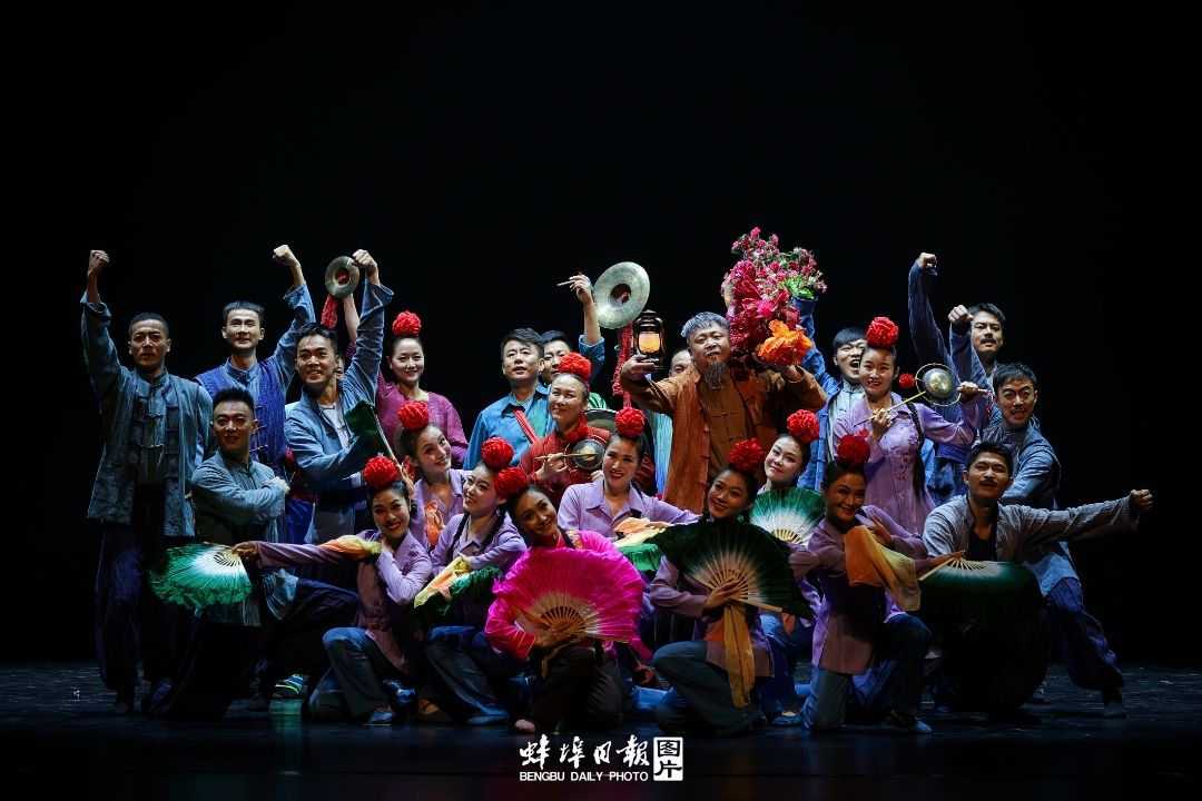 全省唯一！花鼓灯群舞《沁园春·灯窝》入选