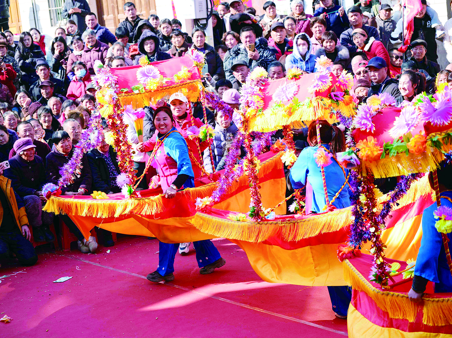 民俗展演年味足