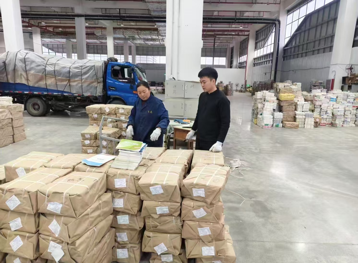 @蚌埠中小学生，你的新书到了